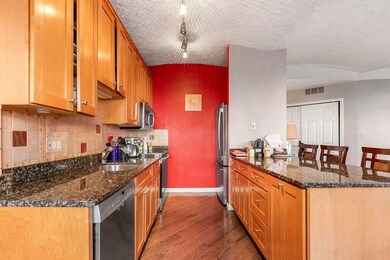 9 Battery St unit 6, Boston, MA 02109 - photo 4