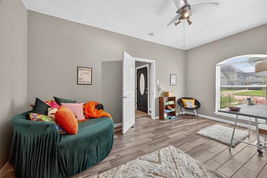 5310 Holly View Dr, Houston, TX 77091 - photo 4