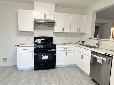 13426 Sanderford Ln, Houston, TX 77083 - photo 2