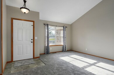 406 S Devonshire-5