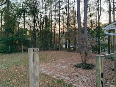 121 Whitfield Rd, Durham, NC 27705 - photo 4