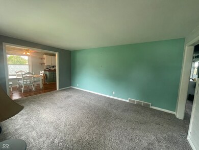 4363 Roosevelt St, Columbus, IN 47201 - photo 3