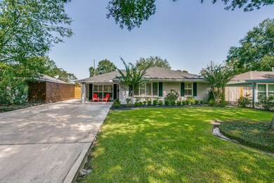2326 Hialeah Dr, Houston, TX 77018 - photo 2