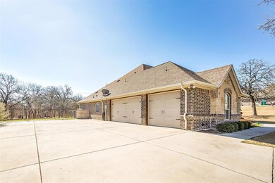 3807 Little Valley Ct, Granbury, TX 76049 - photo 4