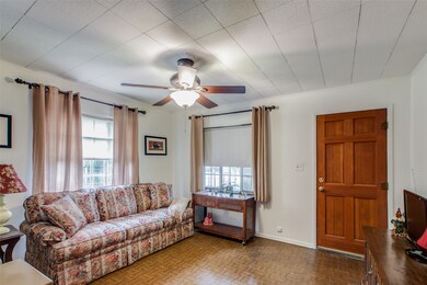 204 Westfield St, Houston, TX 77022 - photo 3