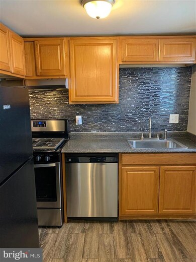 2566 Iverson St, Temple Hills, MD 20748 - photo 3