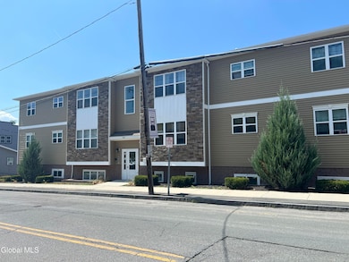 1047 Broadway unit 7, Rensselaer, NY 12144 - photo 7