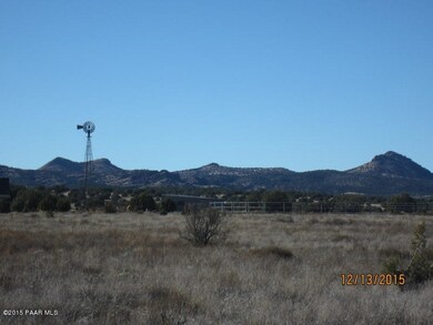 21200 N Ridgeview Rd, Paulden, AZ 86334 - photo 6