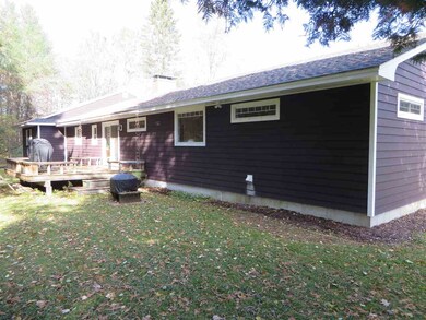 243 Waterman Cir, Saint Johnsbury, VT 05819 - photo 4