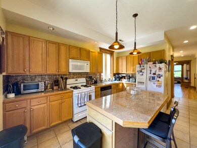 2711 N Kimball Ave unit 2, Chicago, IL 60647 - photo 2