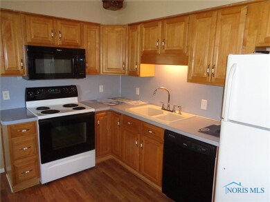 1391 N Genoa Clay Center Rd, Genoa, OH 43430 - photo 6