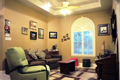 202 Green Jay Ln, Laredo, TX 78045 - photo 2