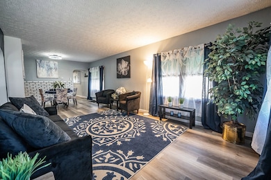 910 Madison Ave, Chillicothe, OH 45601 - photo 2