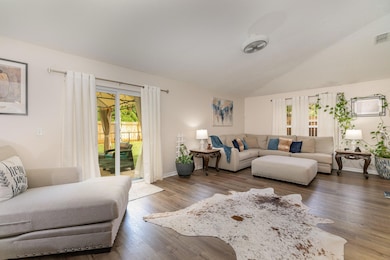 1736 Vista Lake Cir, Melbourne, FL 32904 - photo 5