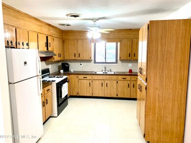 2116 Bunting Dr, Jacksonville, FL 32210 - photo 5