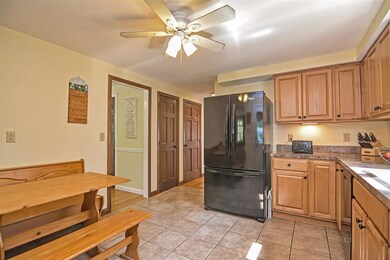 215 Rattlesnake Hill Rd, Auburn, NH 03032 - photo 6