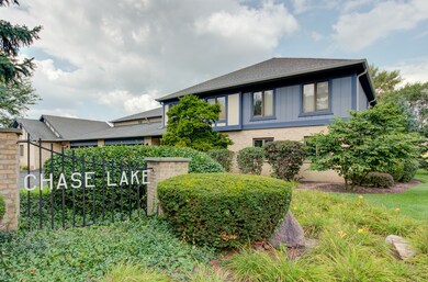 2757 Harbor Dr unit 2B1, Joliet, IL 60431 - photo 2