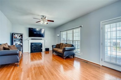 3031 Hereford Ln, Dallas, NC 28034 - photo 4