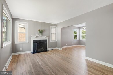 411 Dorchester Ave, Reading, PA 19609 - photo 3