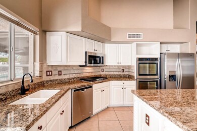 12418 W Lewis Avenue Avondale-large-009-