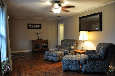 1418 Graham Dr, Tyler, TX 75701 - photo 4