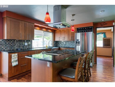 18355 SW Division St, Beaverton, OR 97007 - photo 4