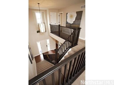 1503 Arden View Dr, Saint Paul, MN 55112 - photo 2