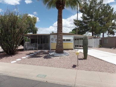 2307 N Shannon (2)
