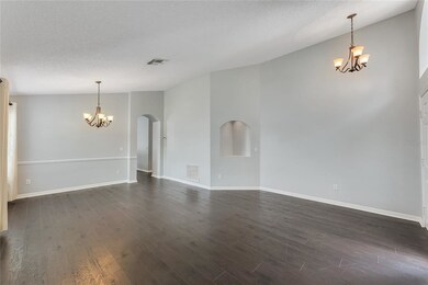 Formal living & dining
