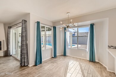 7-416961948-10 Dining Room