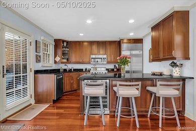 Gourmet kitchen with Wine fridge and breakfast bar