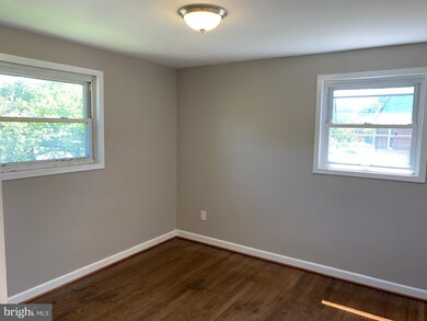 12320 Goodhill Rd, Silver Spring, MD 20902 - photo 5