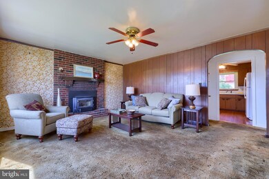 213 Wecaf Rd, New Holland, PA 17557 - photo 3