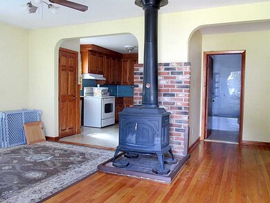 68 West St, West Warwick, RI 02893 - photo 4