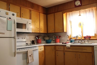 14033 Pennsylvania 208, Marble, PA 16334 - photo 3