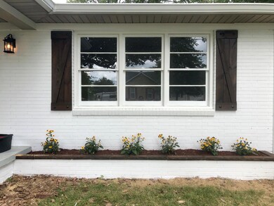 200 Williams St, Portland, TN 37148 - photo 2