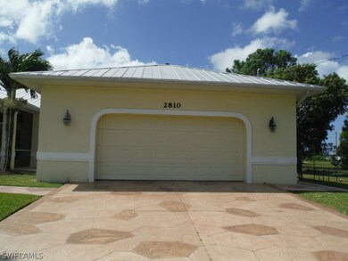 Oversized garage