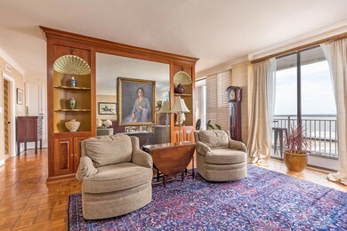 330 Concord St 17A, Dockside living room
