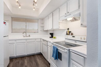 Kitchen (3)
