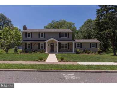 4 Kenny Cir, Broomall, PA 19008 - photo 2