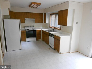 9422 Clocktower Ln, Columbia, MD 21046 - photo 5