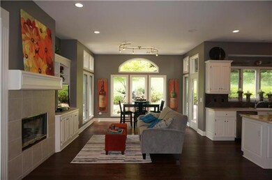 7612 Eicher Dr, Shawnee, KS 66217 - photo 5