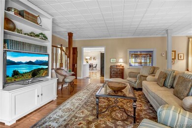 Bright rooms...