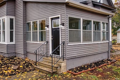 27 N Comstock St, Wabash, IN 46992 - photo 2