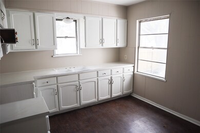 803 Ringold St, Houston, TX 77088 - photo 5