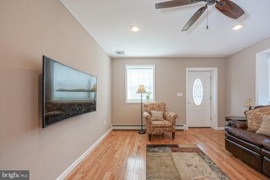 319 Fountain Ave, Burlington, NJ 08016 - photo 5