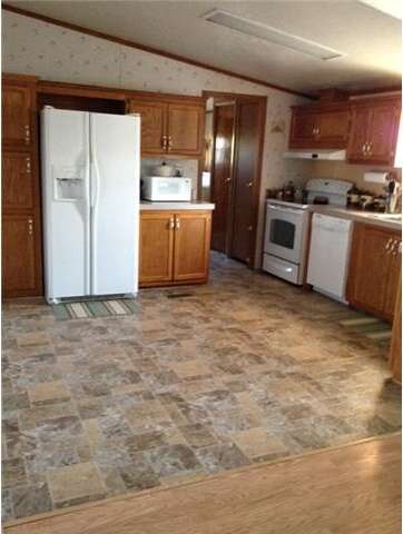 105 S Garfield St, Wingate, IN 47994 - photo 3