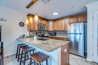 730 E Mather St unit L 303, New Braunfels, TX 78130 - photo 3