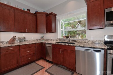 12117 Clearview Dr, Edmonds, WA 98026 - photo 6