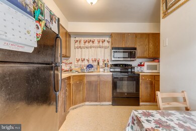 82 Sudbury Square, Sterling, VA 20164 - photo 4